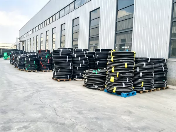 Come scegliere il giusto tubo in gomma rinforzata con tessuto? Linee guida per la selezione di Hebei Zhehan Rubber & Plastic Products Co., Ltd.